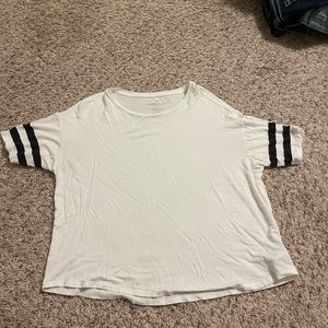 american eagle t shirt